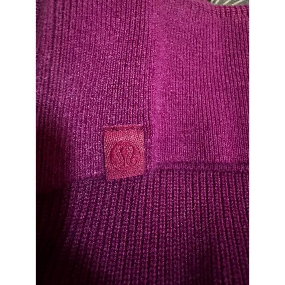 Lululemon Wild Berry Mock Neck Ribbed Sweater Athleisure Core Estimate Size M/L - Picture 6 of 6